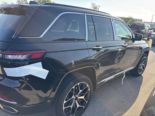 2025 Jeep Grand Cherokee Summit