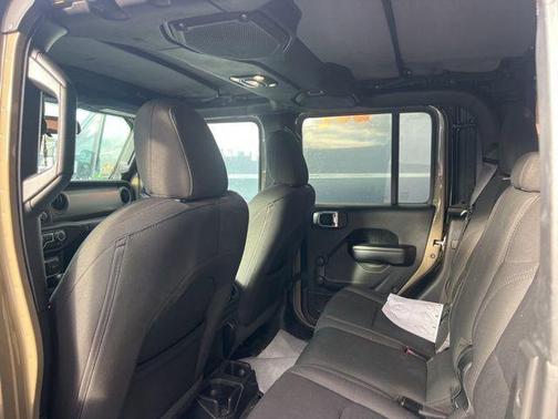 2020 Jeep Gladiator Sport