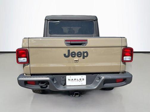 2020 Jeep Gladiator Sport