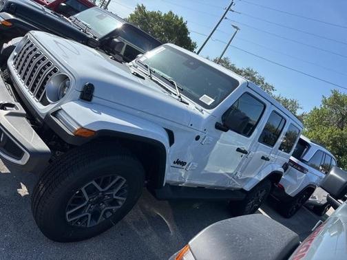 2025 Jeep Wrangler Sahara