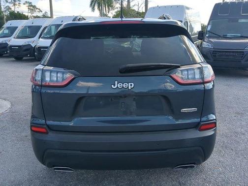 2022 Jeep Cherokee Latitude Lux