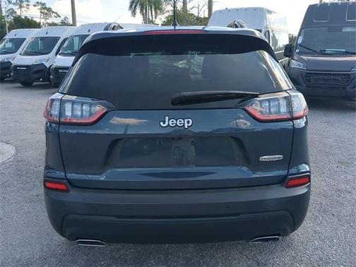 2022 Jeep Cherokee Latitude Lux