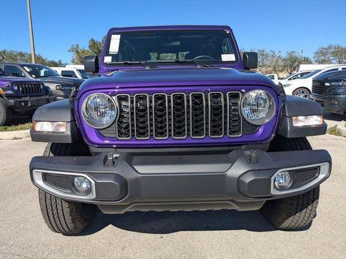 2026 Jeep Gladiator Sport