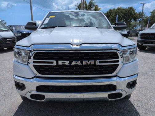 Bright White Clearcoat 2022 RAM 1500 Big Horn