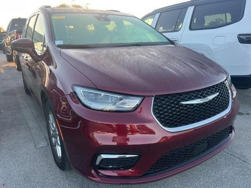 2022 Chrysler Pacifica Touring