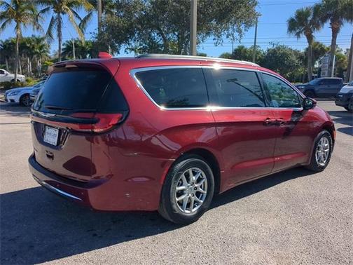 2022 Chrysler Pacifica Touring