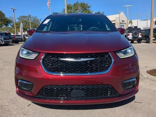 2022 Chrysler Pacifica Touring