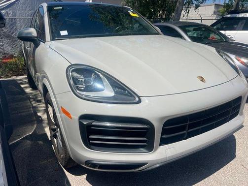 Chalk 2021 Porsche Cayenne AWD