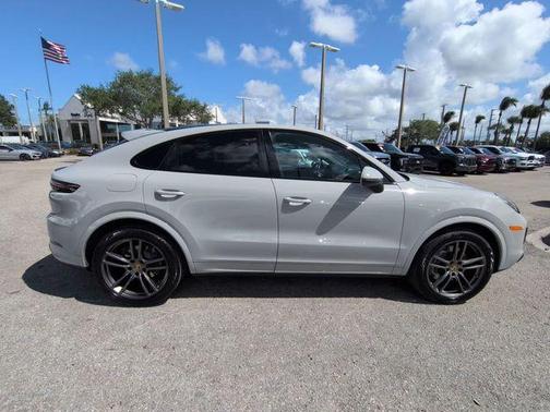 Chalk 2021 Porsche Cayenne AWD