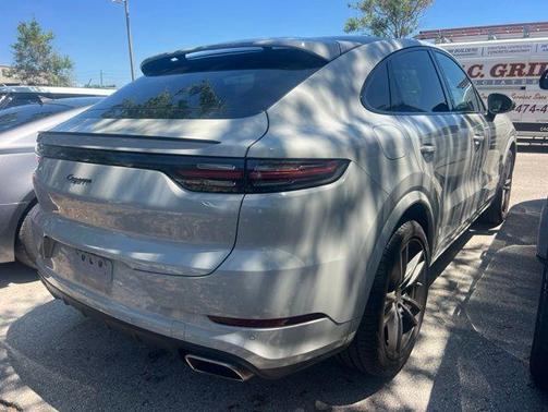 Chalk 2021 Porsche Cayenne AWD