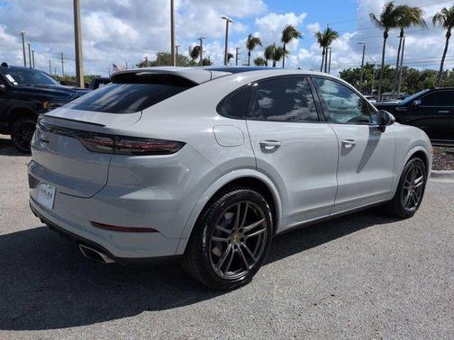 Chalk 2021 Porsche Cayenne AWD