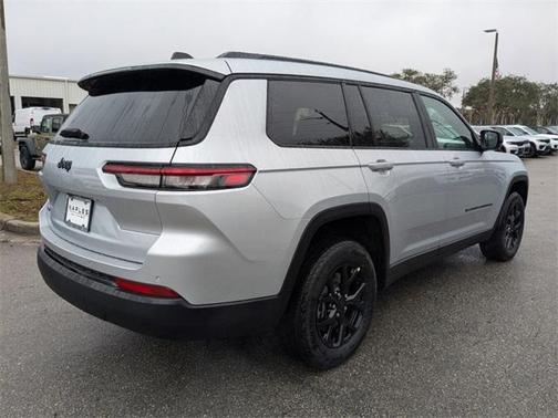 2025 Jeep Grand Cherokee L Laredo