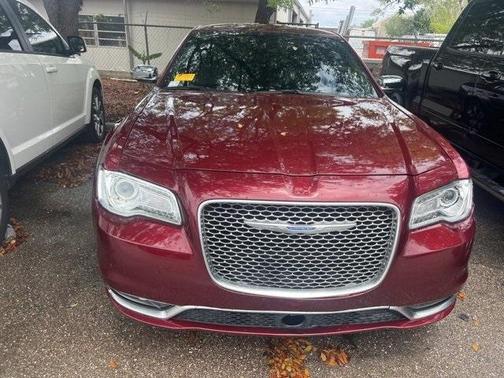 2021 Chrysler 300 Touring L