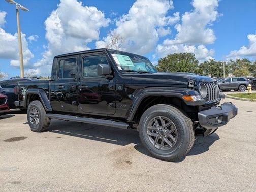 2025 Jeep Gladiator Sport