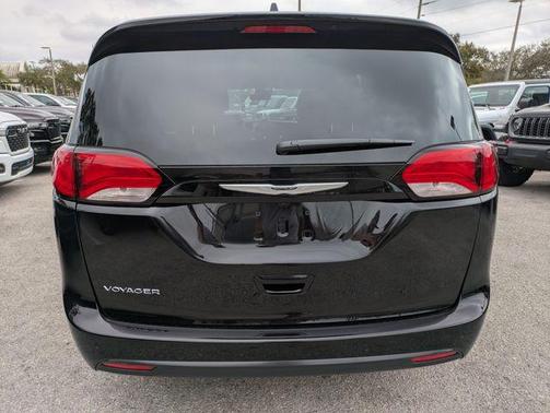 2026 Chrysler Voyager LX