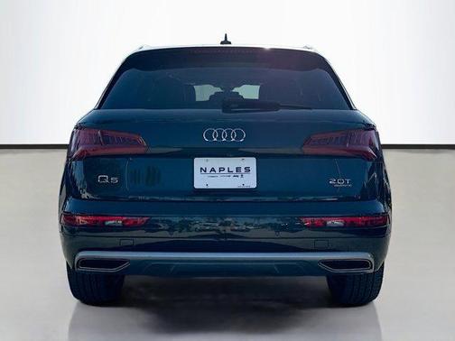 2018 Audi Q5 2.0T Premium Plus