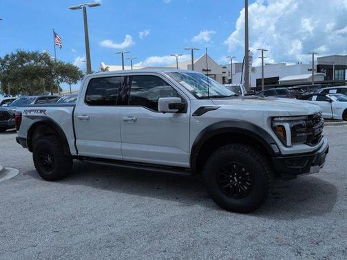 Avalanche 2024 Ford F-150 Raptor