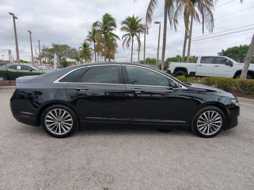 2019 Lincoln MKZ Standard