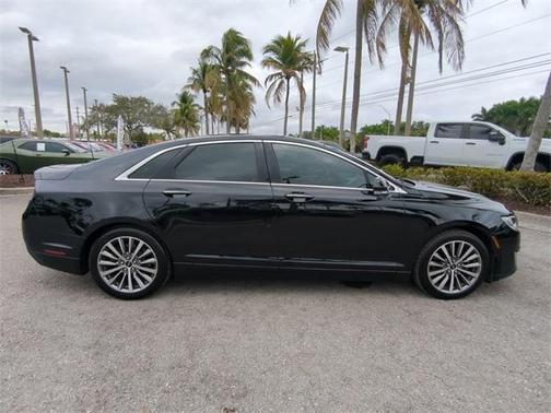 2019 Lincoln MKZ Standard