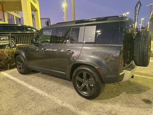 2024 Land Rover Defender P300