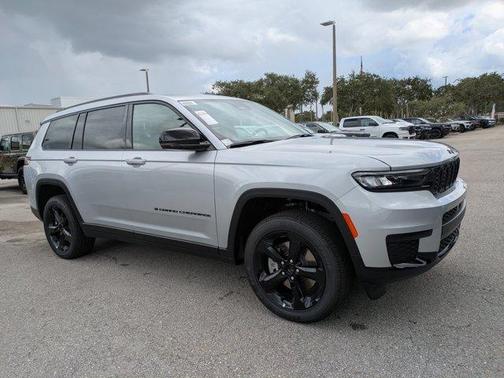 2025 Jeep Grand Cherokee L Laredo