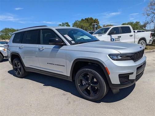 2025 Jeep Grand Cherokee L Laredo