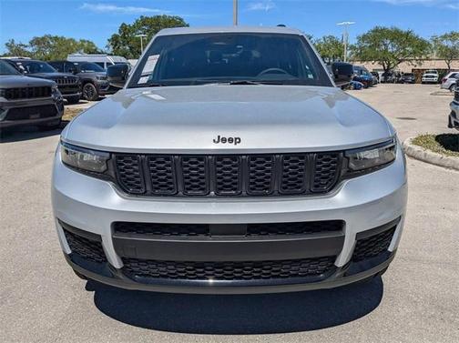 2025 Jeep Grand Cherokee L Laredo