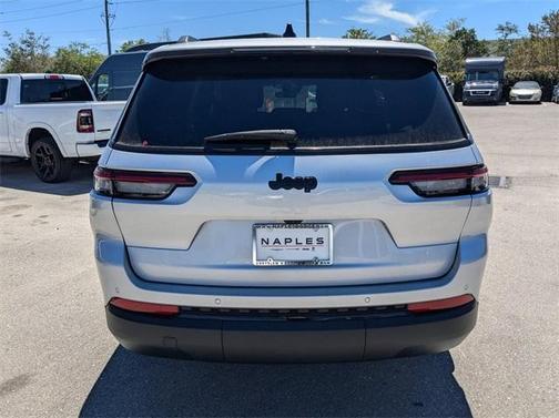 2025 Jeep Grand Cherokee L Laredo