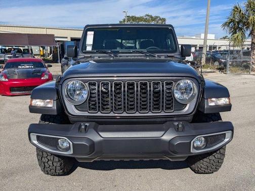 2025 Jeep Gladiator Sport