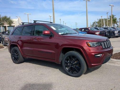 2022 Jeep Grand Cherokee WK Laredo