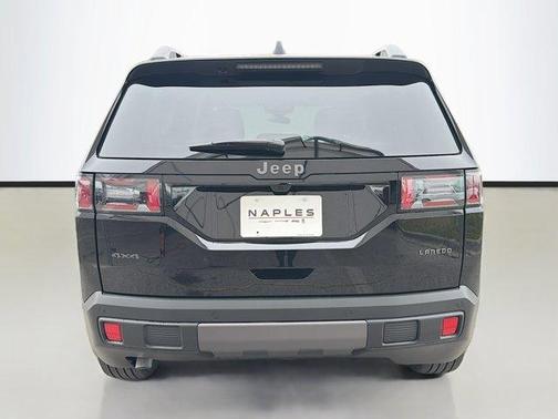 Diamond Black 2026 Jeep Cherokee LAREDO/LIMITED