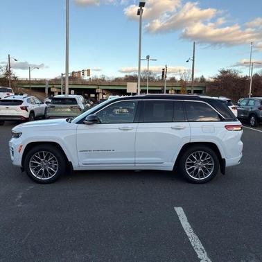 2024 Jeep Grand Cherokee Summit