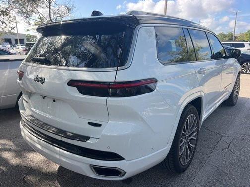 2023 Jeep Grand Cherokee L Summit