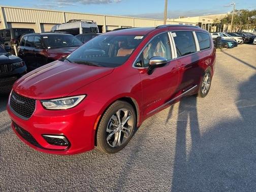 2026 Chrysler Pacifica Pinnacle
