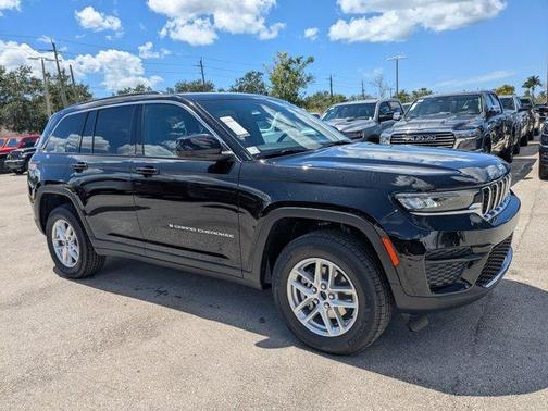 2025 Jeep Grand Cherokee Laredo X