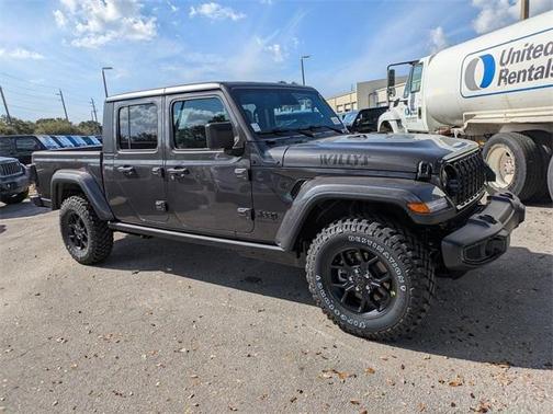 2026 Jeep Gladiator Sport
