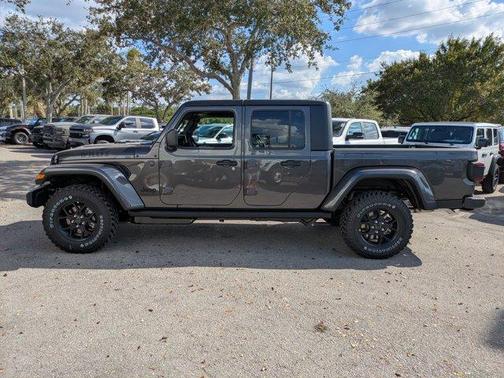 2026 Jeep Gladiator Sport