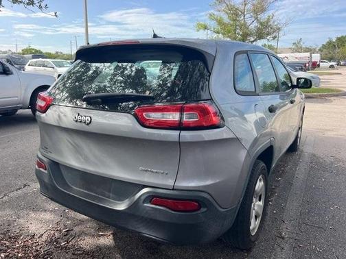 2015 Jeep Cherokee Sport