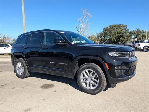 2025 Jeep Grand Cherokee Laredo X
