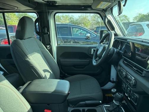 2025 Jeep Gladiator Sport