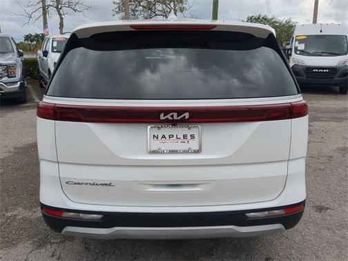 2022 Kia Carnival LXS