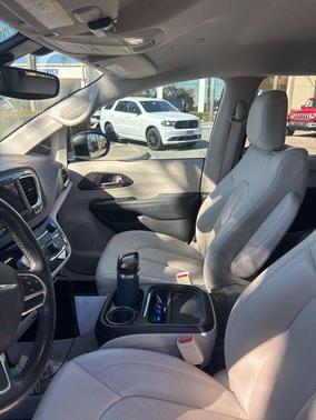 2019 Chrysler Pacifica Touring-L