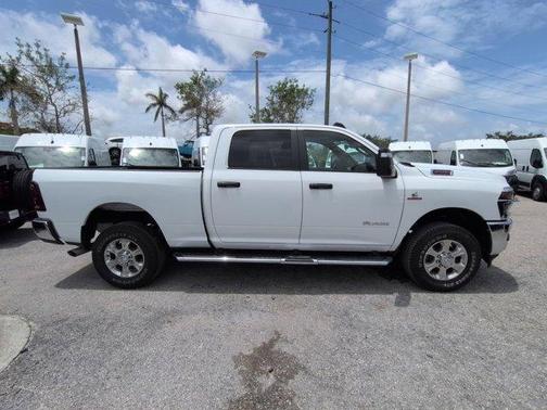 Bright White Clearcoat 2025 RAM 2500 Big Horn
