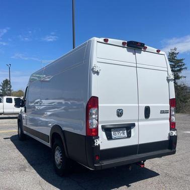 Bright White Clearcoat 2025 RAM ProMaster 3500 High Roof