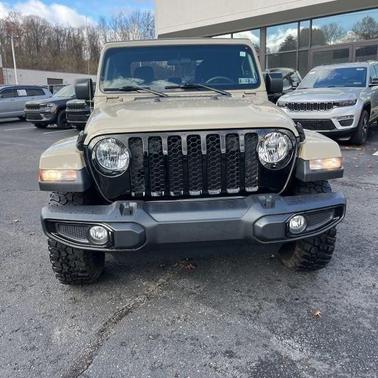 2022 Jeep Gladiator Sport