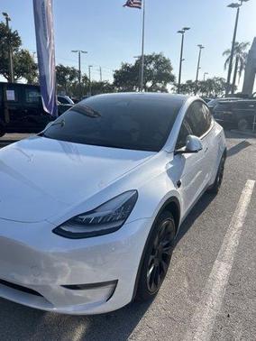 2022 Tesla Model Y Long Range