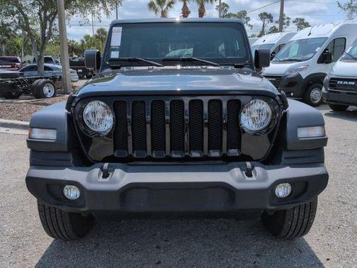 Black Clearcoat 2021 Jeep Wrangler Unlimited Sport