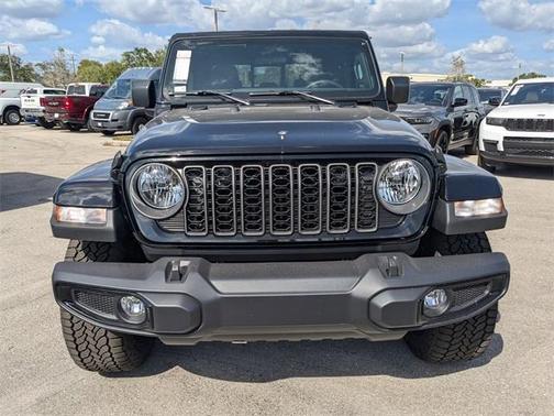 2025 Jeep Gladiator Sport