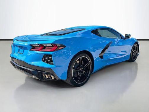 2022 Chevrolet Corvette Stingray w/2LT