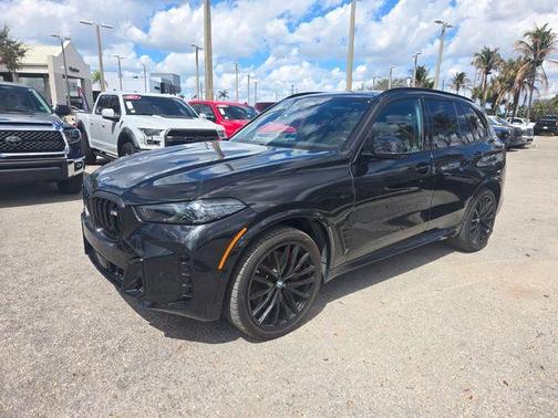 2024 BMW X5 M60i